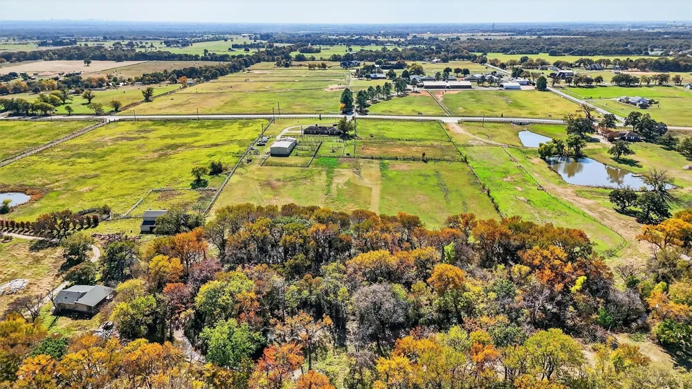 1937 Spring Hill Road Aubrey, TX 76227