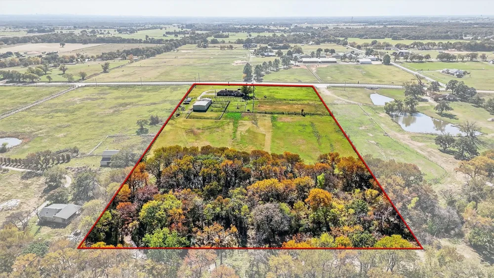 1937 Spring Hill Road Aubrey, TX 76227