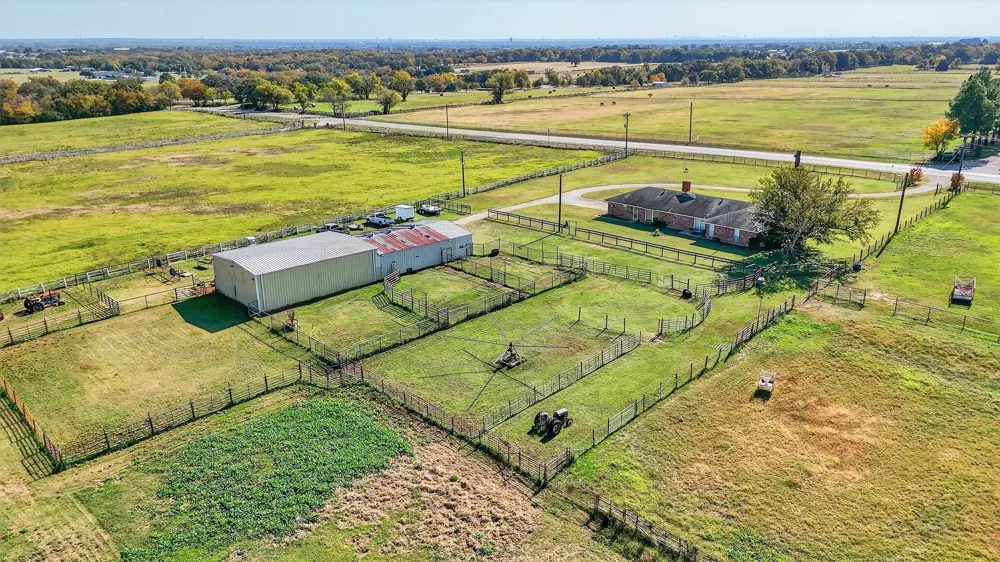 1937 Spring Hill Road Aubrey, TX 76227