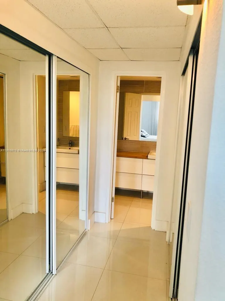 4001 S Ocean Dr #2H Hollywood, FL 33019