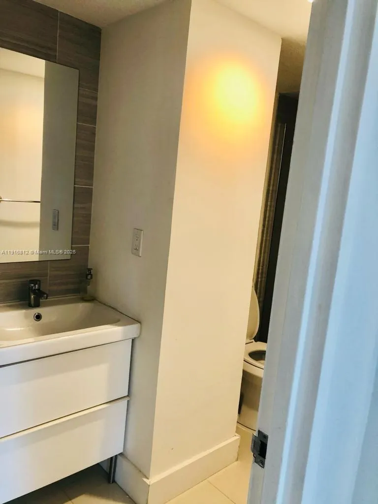 4001 S Ocean Dr #2H Hollywood, FL 33019