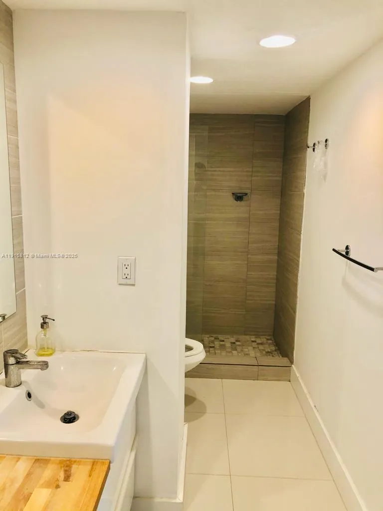 4001 S Ocean Dr #2H Hollywood, FL 33019