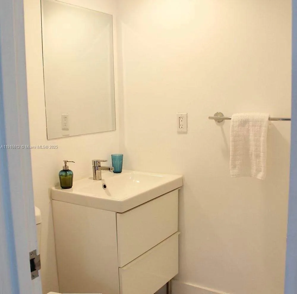 4001 S Ocean Dr #2H Hollywood, FL 33019