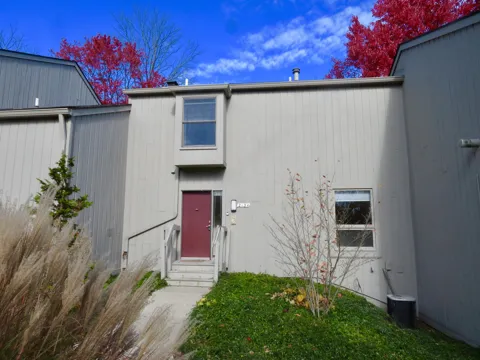 2134 Overlook Court