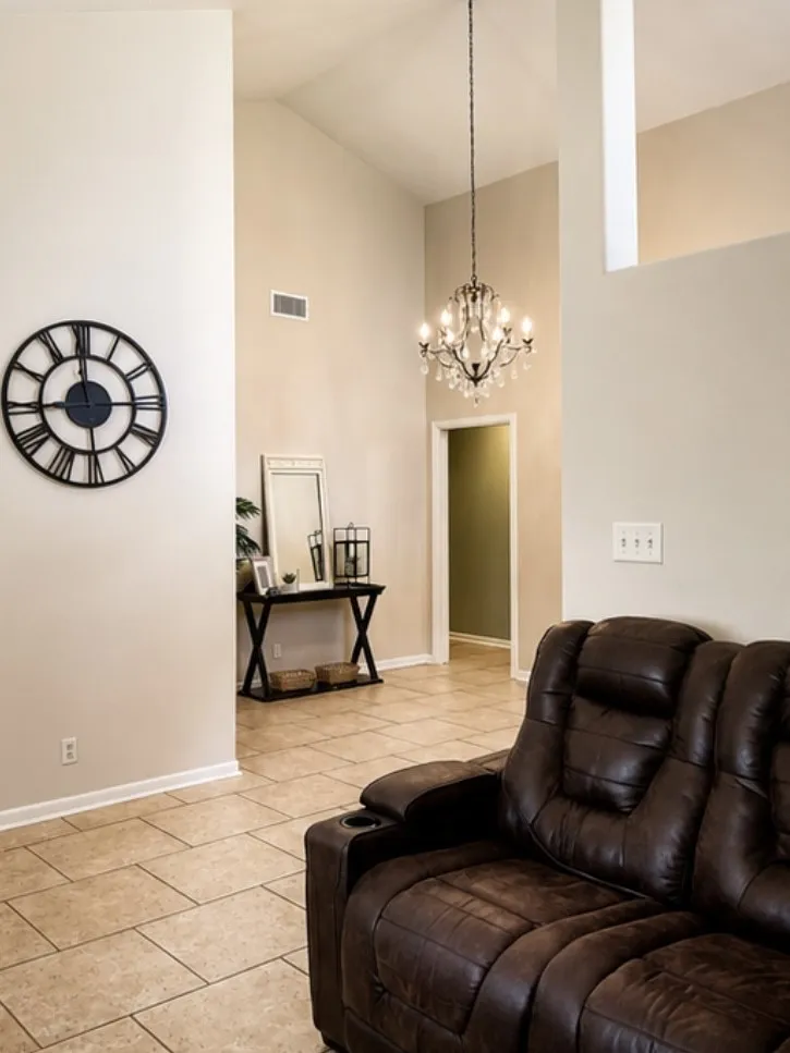 1519 Delwood Alice, TX 78332