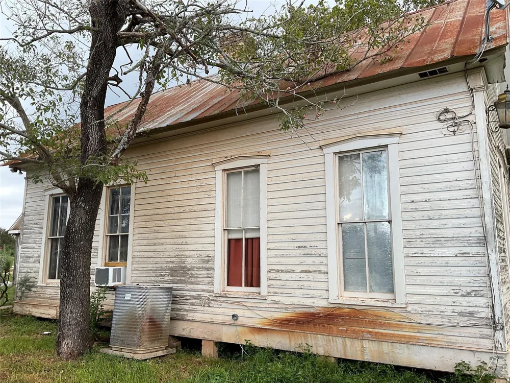 14394 Us Highway 90a W Gonzales, TX 78629