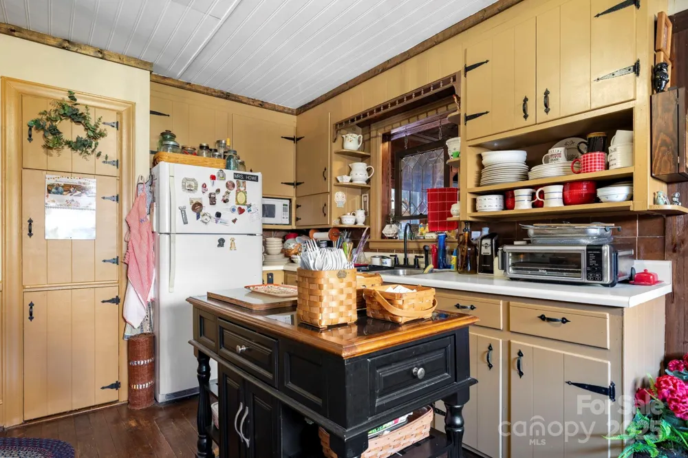 901 Union Street Maiden, NC 28650