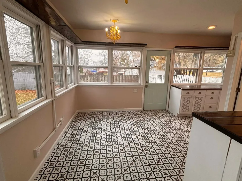 2106 Forest Drive Portage, MI 49002