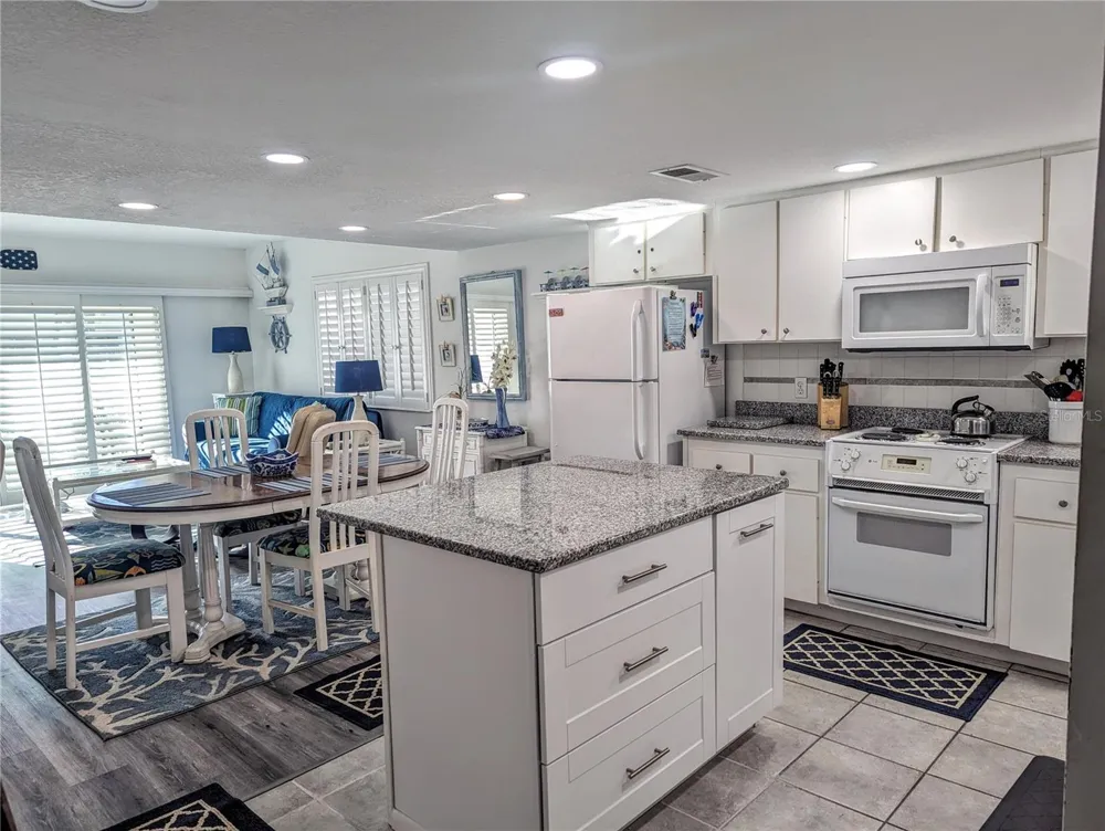 815 OCEAN SHORE BOULEVARD #11A Ormond Beach, FL 32176
