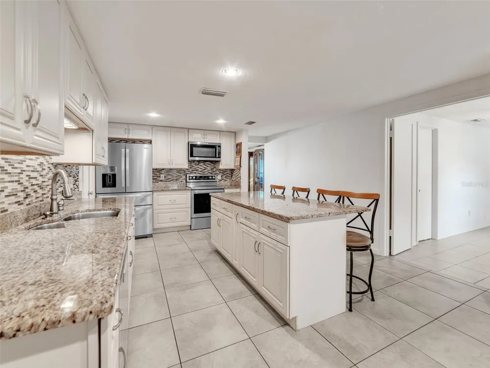 3509 KING GEORGE LANE Seffner, FL 33584