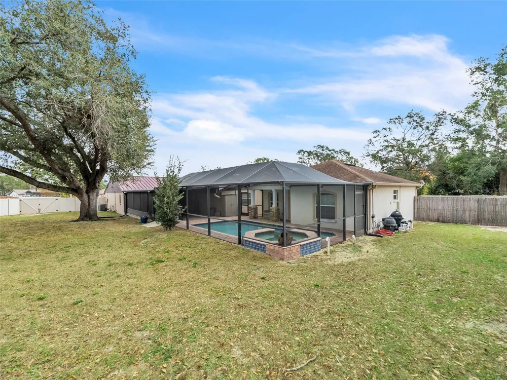 3509 KING GEORGE LANE Seffner, FL 33584