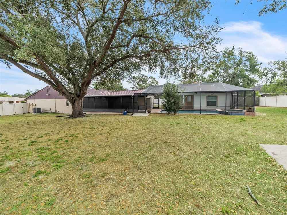 3509 KING GEORGE LANE Seffner, FL 33584