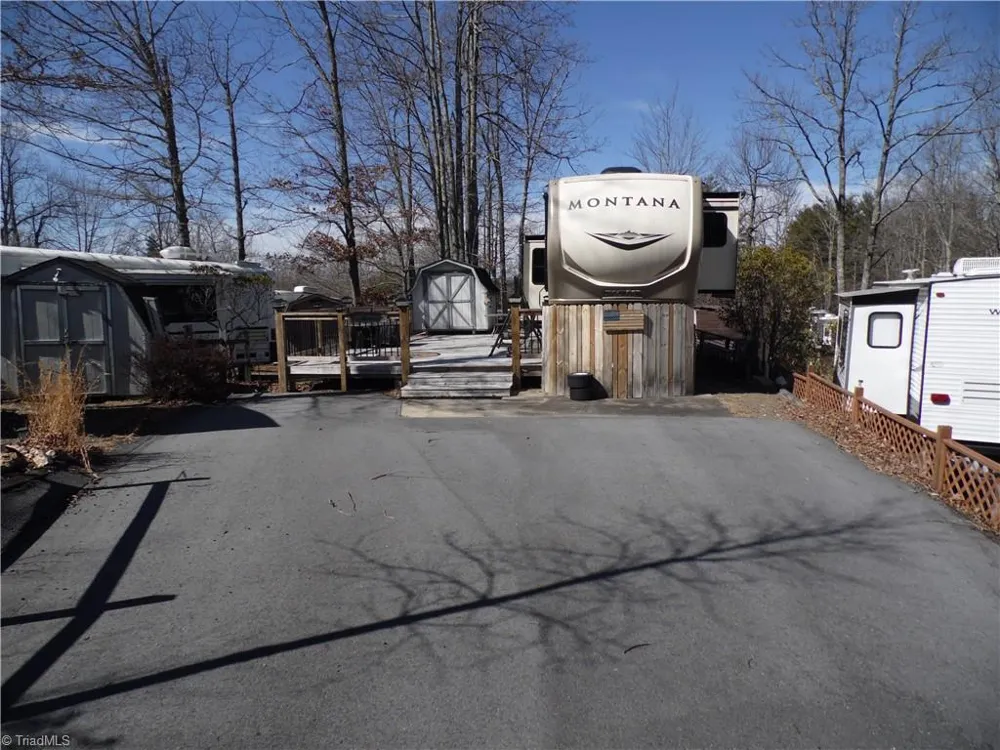 184 Club House Drive Ennice, NC 28623