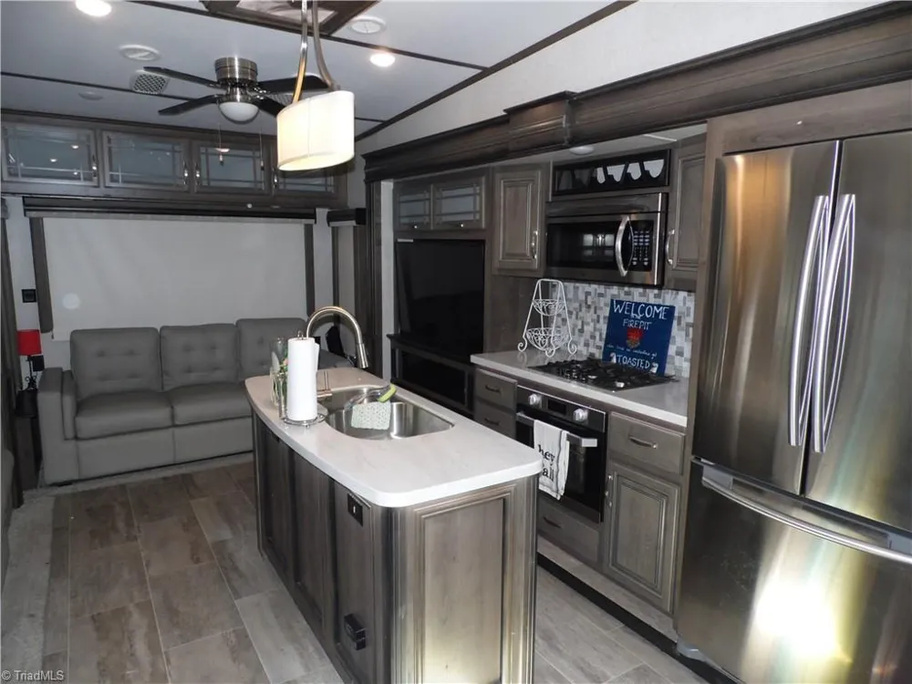 184 Club House Drive Ennice, NC 28623