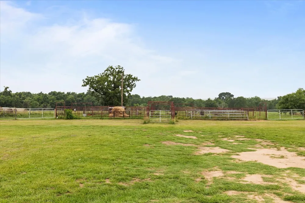 1436 Fm 2571 Smithville, TX 78957
