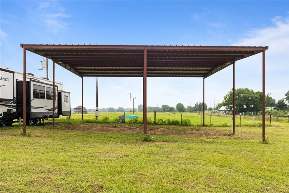 1436 Fm 2571 Smithville, TX 78957