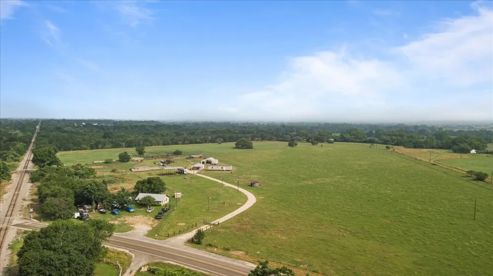 1436 Fm 2571 Smithville, TX 78957