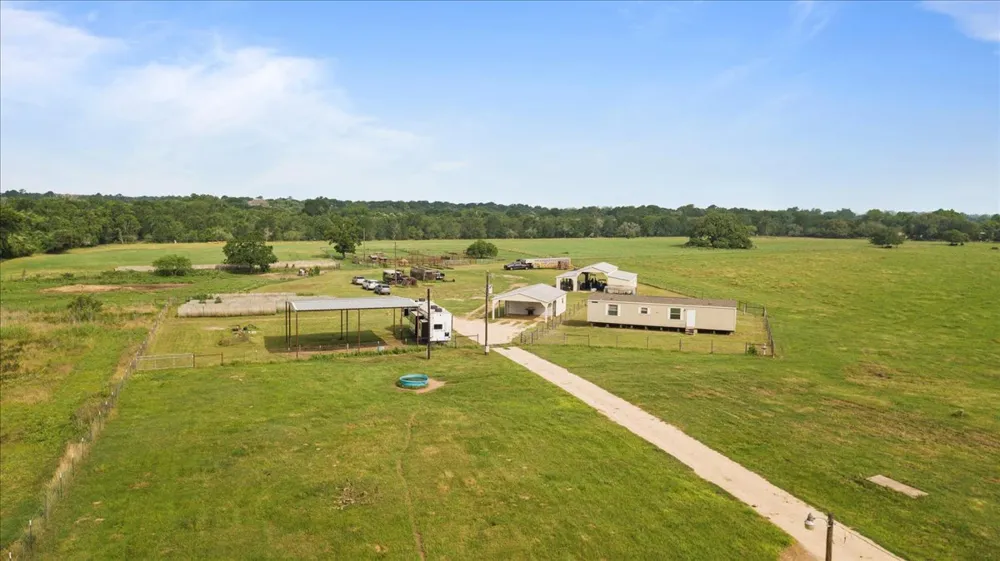 1436 Fm 2571 Smithville, TX 78957