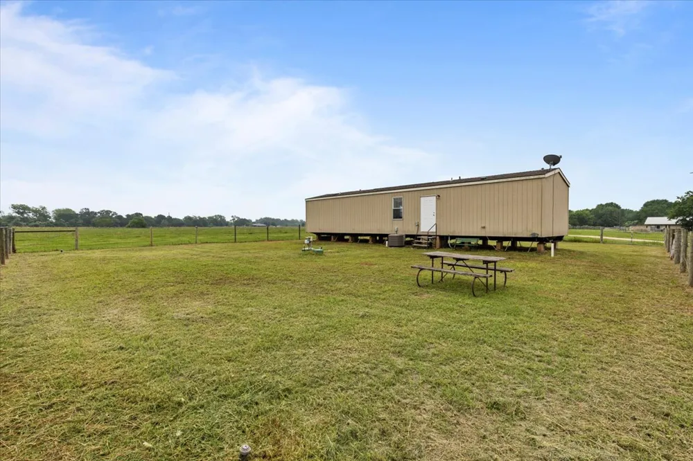 1436 Fm 2571 Smithville, TX 78957
