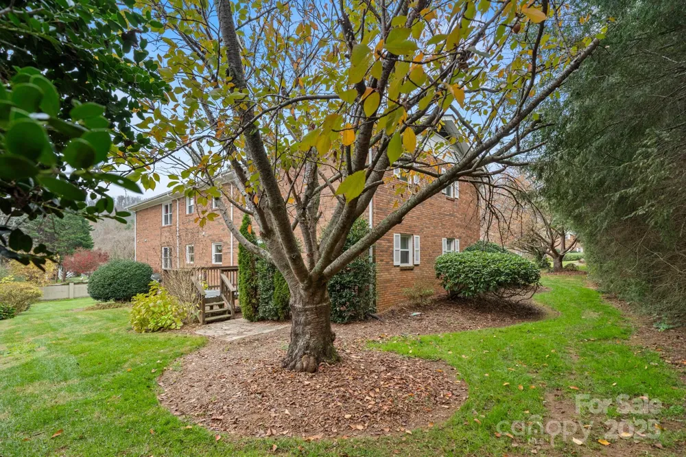 27 Capri Lane #15-D Hendersonville, NC 28791
