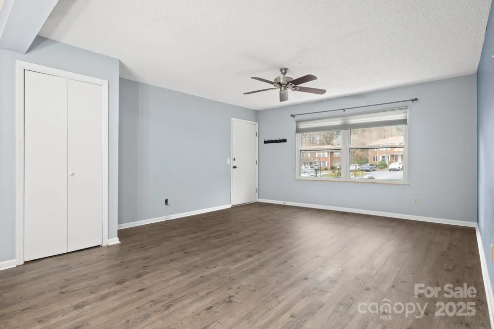 27 Capri Lane #15-D Hendersonville, NC 28791
