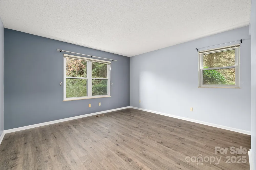 27 Capri Lane #15-D Hendersonville, NC 28791