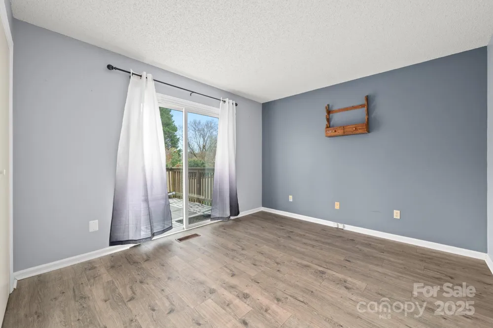 27 Capri Lane #15-D Hendersonville, NC 28791