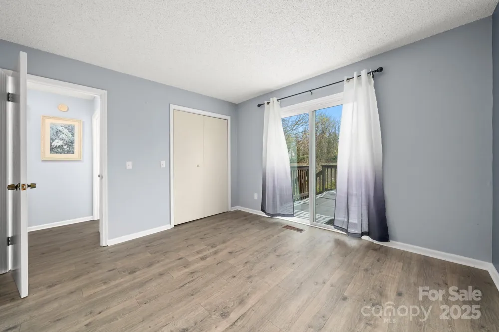 27 Capri Lane #15-D Hendersonville, NC 28791