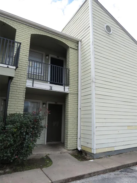 6200 W Tidwell Road W #1002