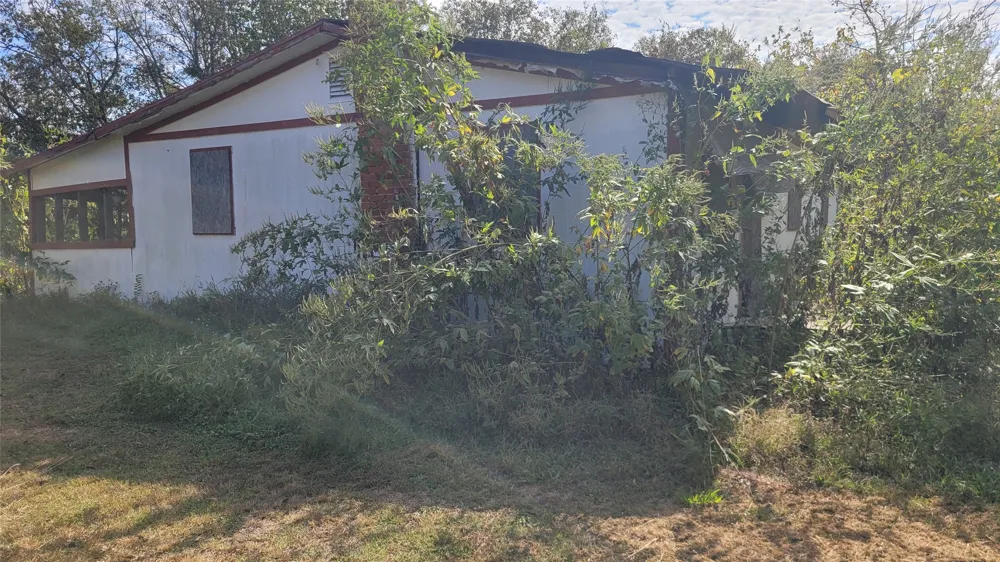9999 County Road 2884 Marlin, TX 76661