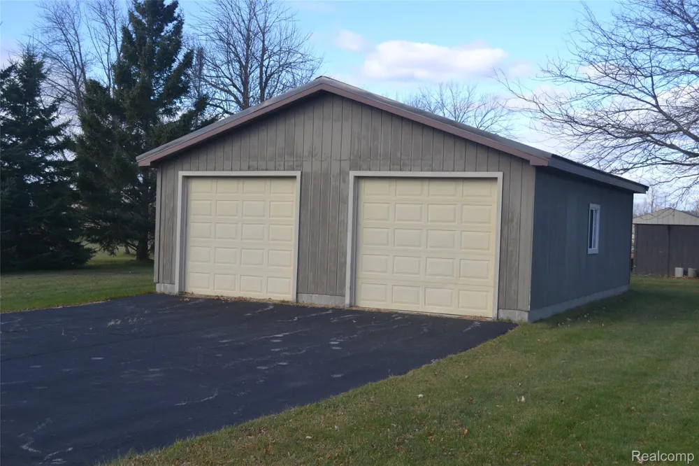 2347 E Bay Ridge Drive Au Gres City, MI 48703