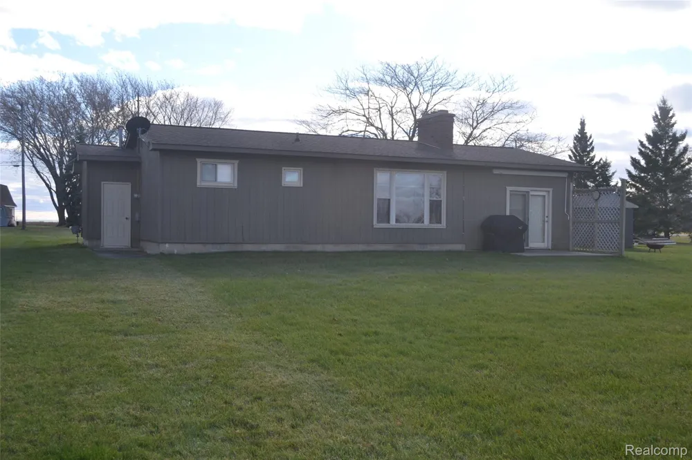 2347 E Bay Ridge Drive Au Gres City, MI 48703