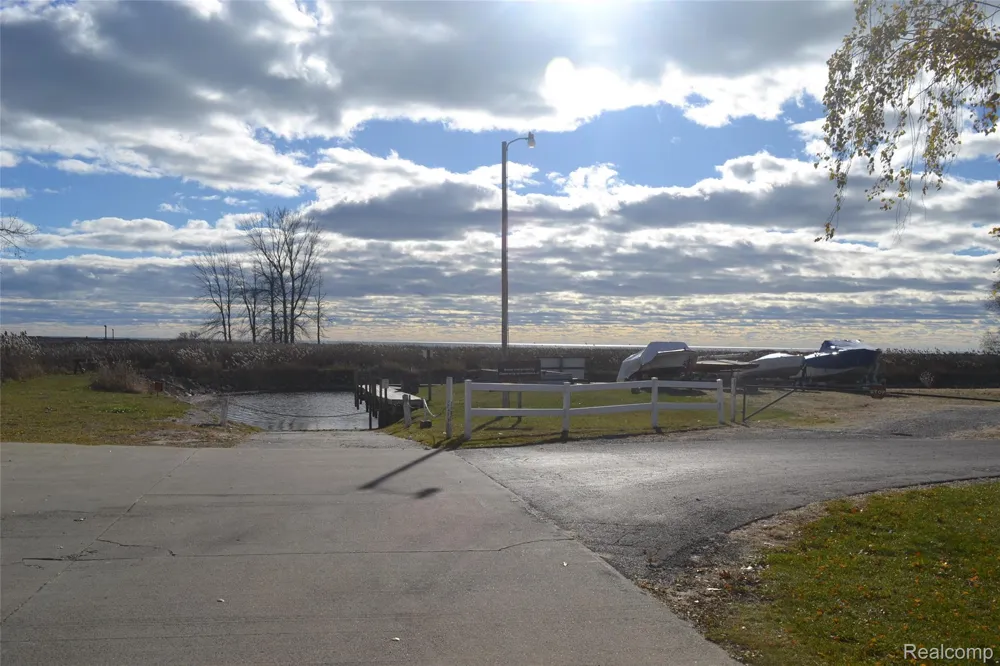 2347 E Bay Ridge Drive Au Gres City, MI 48703