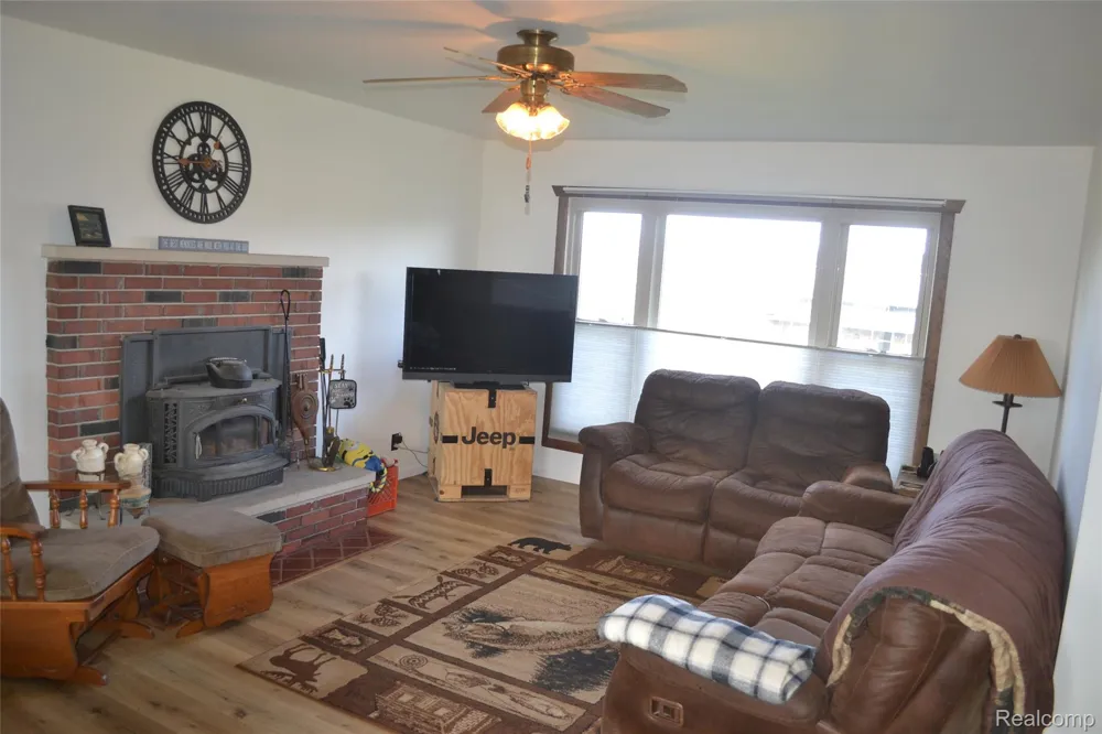 2347 E Bay Ridge Drive Au Gres City, MI 48703