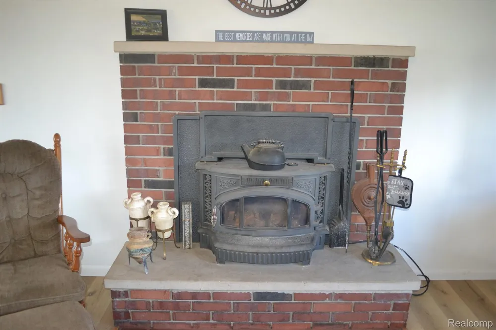 2347 E Bay Ridge Drive Au Gres City, MI 48703