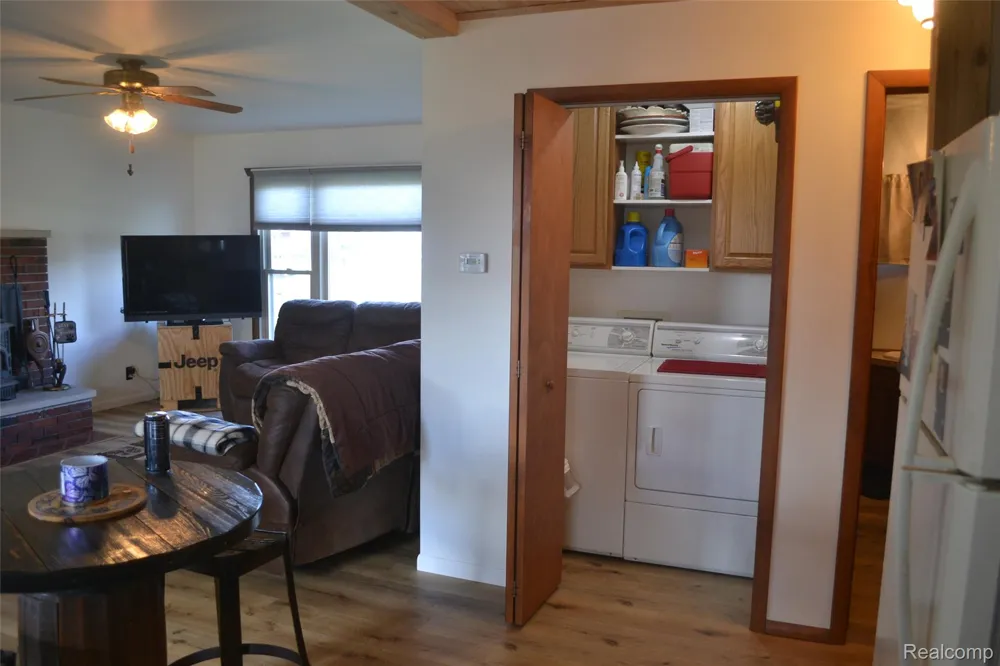 2347 E Bay Ridge Drive Au Gres City, MI 48703