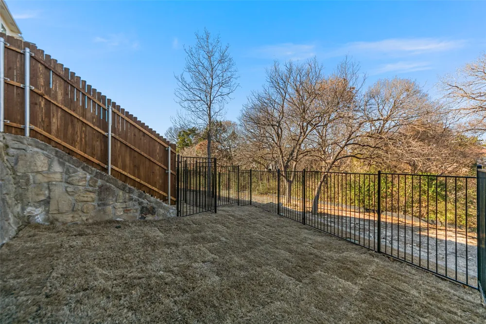6377 MASON COURT Dallas, TX 75227
