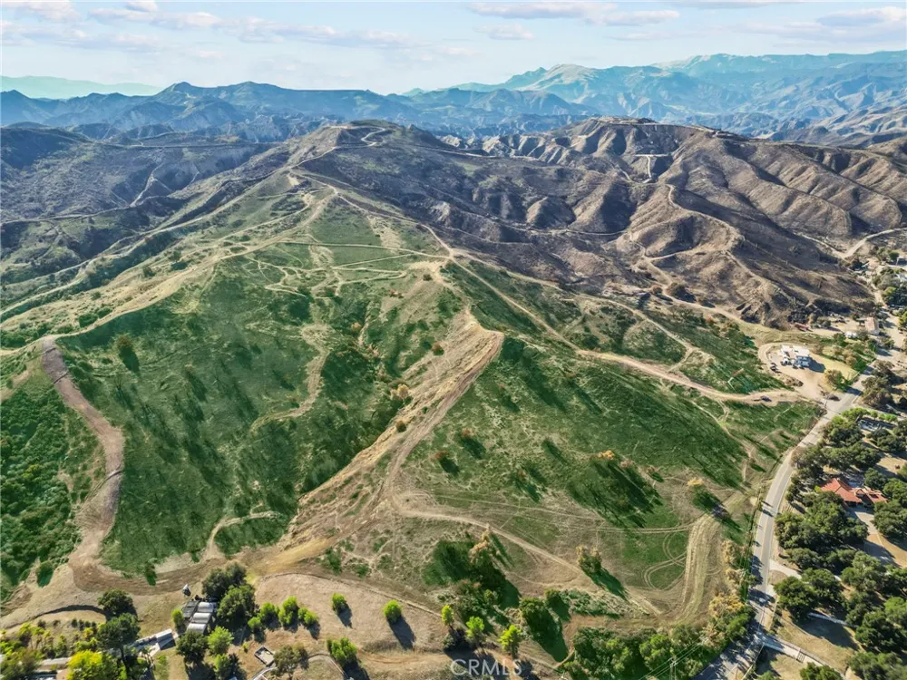 2 Burlwood Castaic, CA 91384