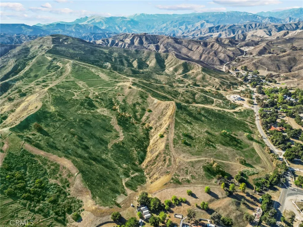 2 Burlwood Castaic, CA 91384