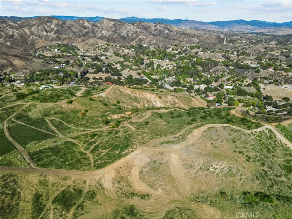 2 Burlwood Castaic, CA 91384