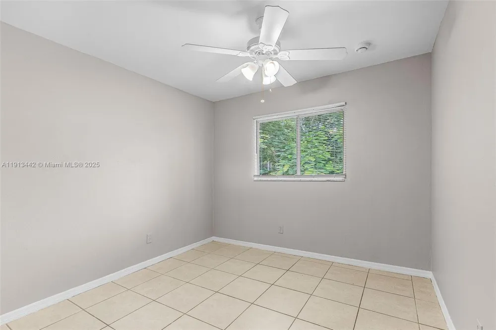 2412 Millie Ave #2412 Lehigh Acres, FL 33973