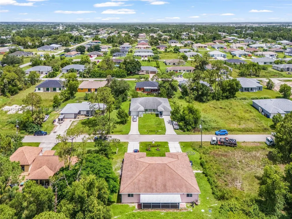 2412 Millie Ave #2412 Lehigh Acres, FL 33973