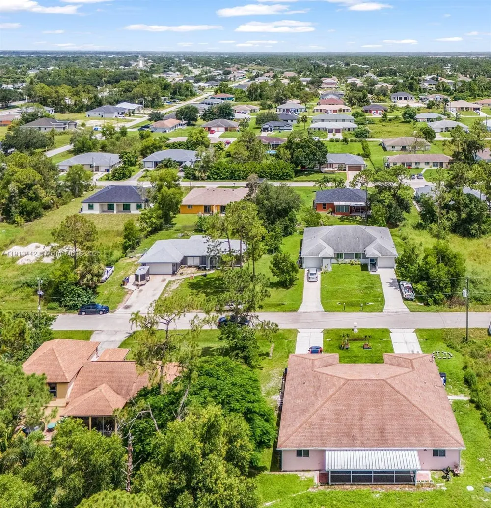 2412 Millie Ave #2412 Lehigh Acres, FL 33973