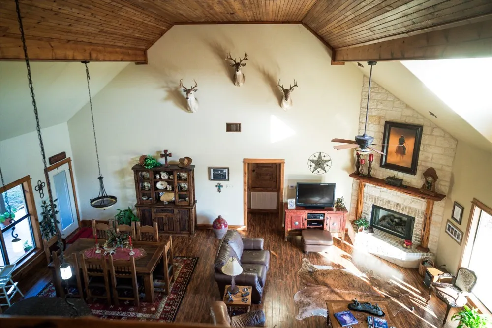 298 CR 346 ROAD Milano, TX 76556