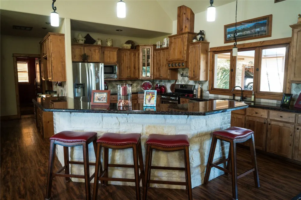 298 CR 346 ROAD Milano, TX 76556