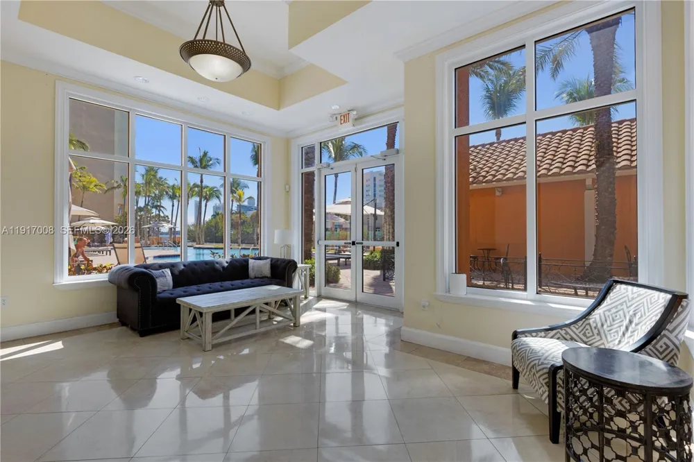 3340 NE 190th St #909 Aventura, FL 33180