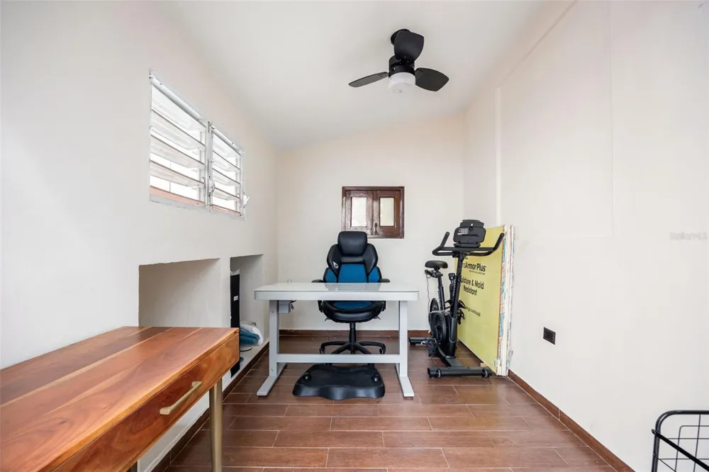 152 RAFAEL CORDERO #PH-2 San Juan, PR 00901