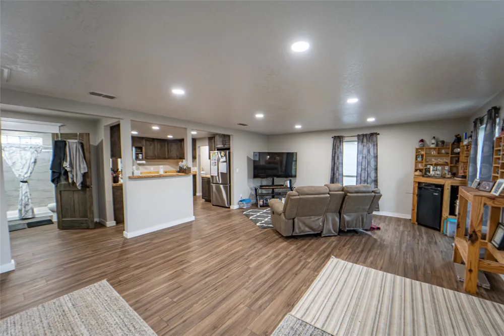 801 W Wheeler Street Breckenridge, TX 76424