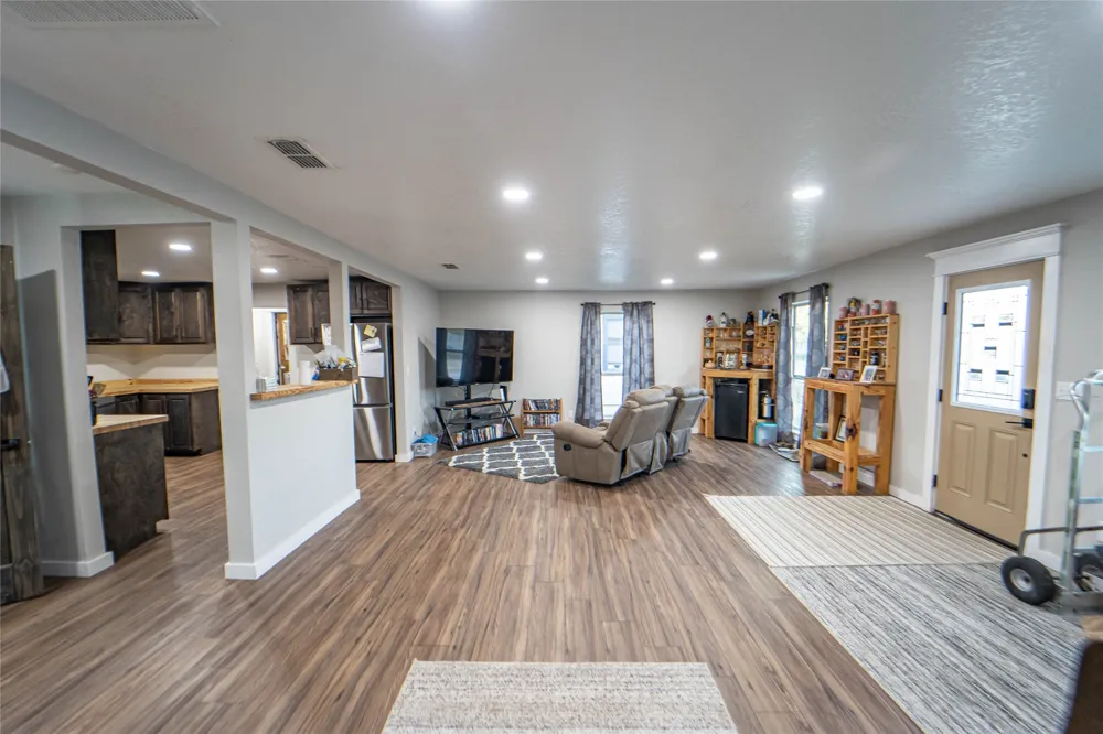 801 W Wheeler Street Breckenridge, TX 76424
