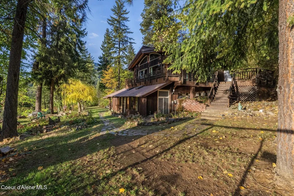 130 Mayaka Road Hope, ID 83836